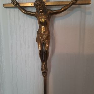 Vintage Religious  Metal CRUCIFIX Cross INRI Jesus Christ 9 x 4"